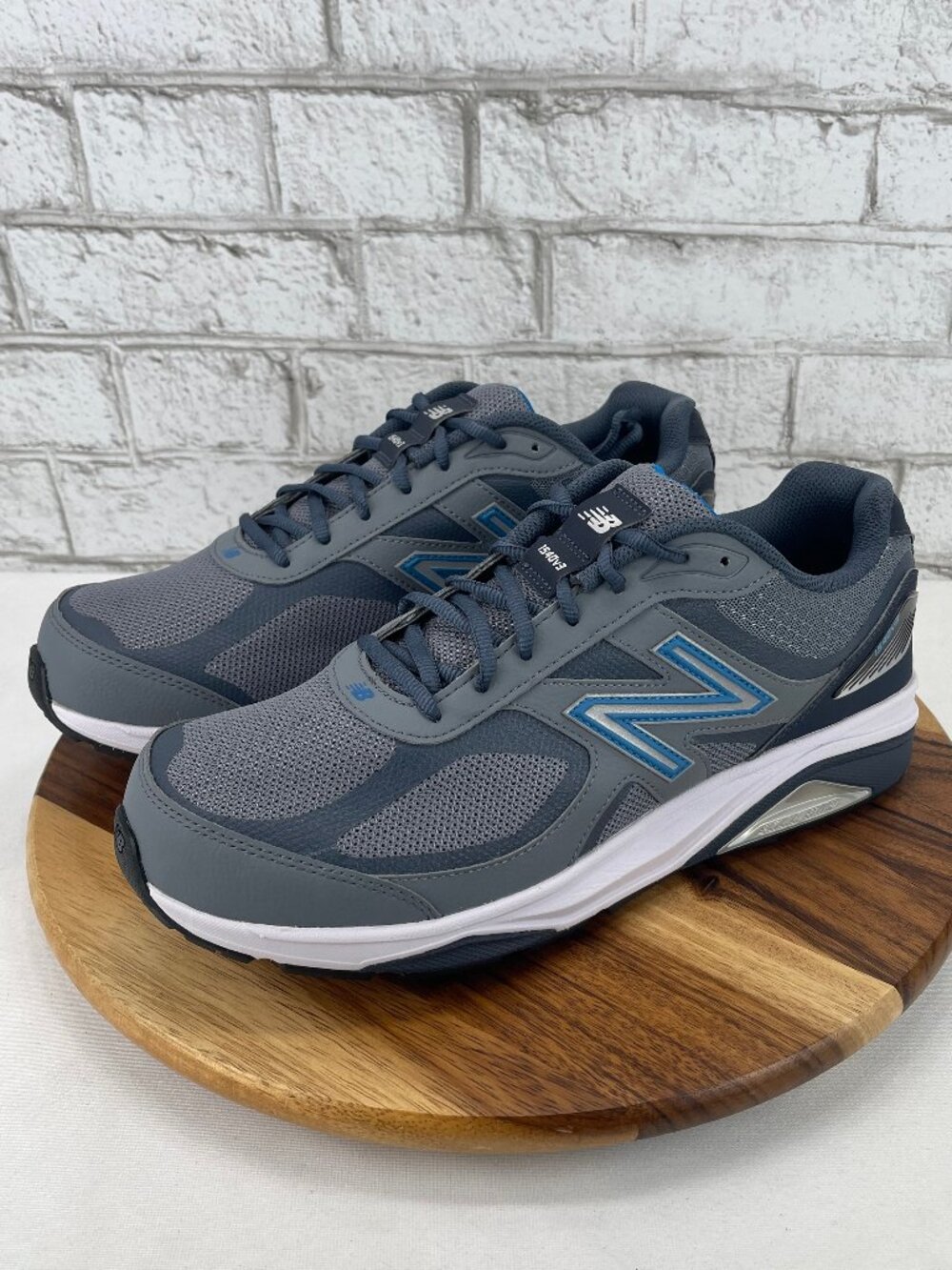 New Balance 1540v3 M1540MB3 Mens Sz.13 4E Wide Gray Blue Running Walking Shoes